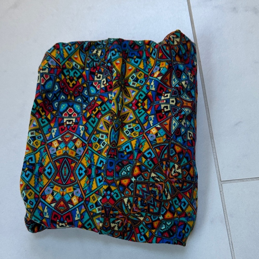Lularoe OS Leggings Colorful Geometric Pattern